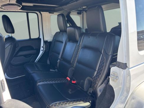 Used 2022 Jeep Wrangler Unlimited High Altitude image 26