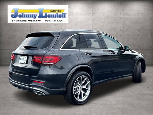 Used 2022 Mercedes-Benz GLC 300 4MATIC w/ AMG Line image 2