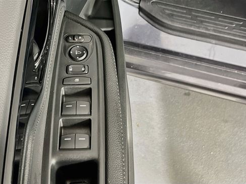 Used 2023 Honda Odyssey Touring image 18