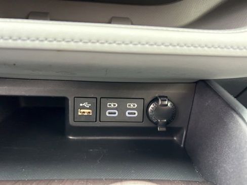 Used 2023 Toyota Highlander Platinum image 23