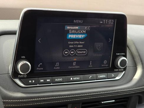 Used 2023 Nissan Rogue SV image 19