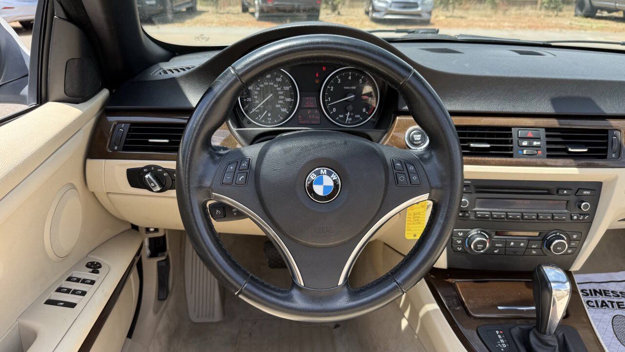 Used 2013 BMW 328i Convertible RWD image 18
