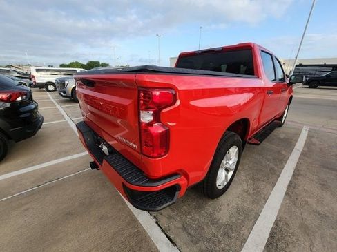 Used 2024 Chevrolet Silverado 1500 Custom image 4