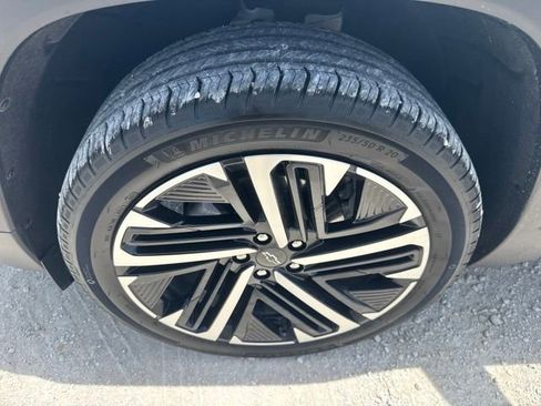 Used 2026 Chevrolet Equinox RS w/ Convenience Package III FWD image 14