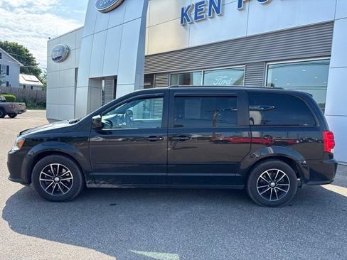 Used 2017 Dodge Grand Caravan GT FWD image 9
