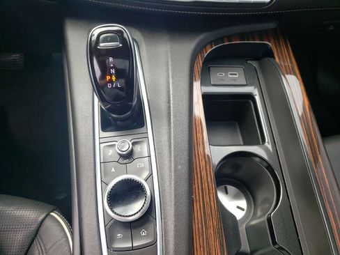 Used 2023 Cadillac Escalade ESV Premium Luxury image 50