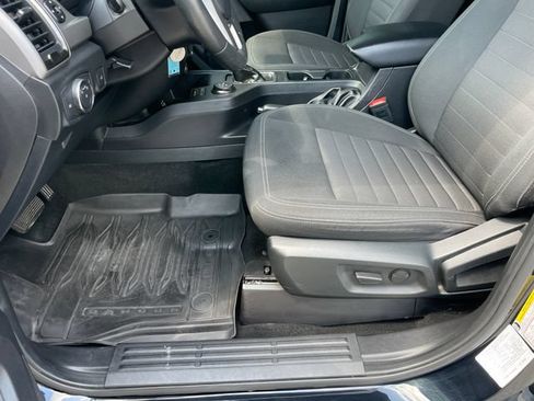 Used 2019 Ford Ranger XLT w/ Equipment Group 302A Luxury AWD/4WD image 9