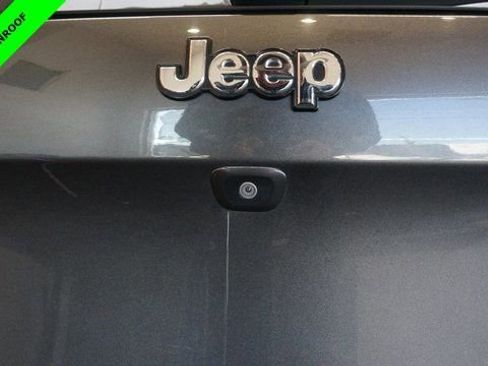 Used 2018 Jeep Cherokee Limited image 82