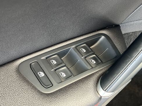 Used 2019 Volkswagen GTI S FWD image 14