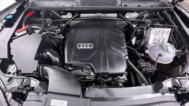 Used 2022 Audi Q5 2.0T Premium w/ Convenience Package AWD/4WD image 35