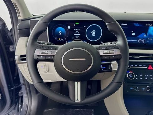 New 2026 Hyundai Tucson Limited FWD image 17