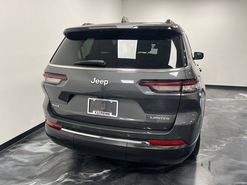 Used 2024 Jeep Grand Cherokee L Limited image 7