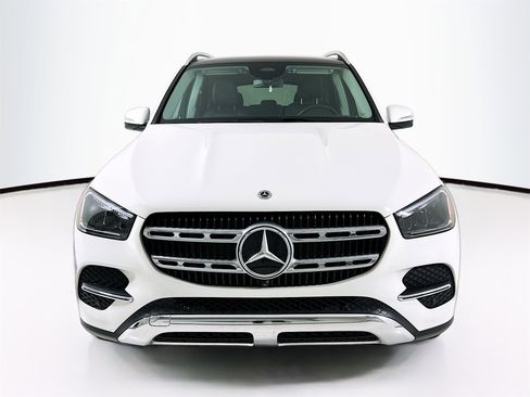 Certified 2025 Mercedes-Benz GLE 350 4MATIC image 2