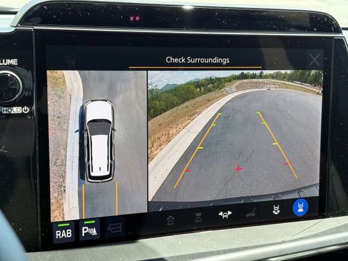 New 2026 Subaru Outback Touring AWD/4WD image 23
