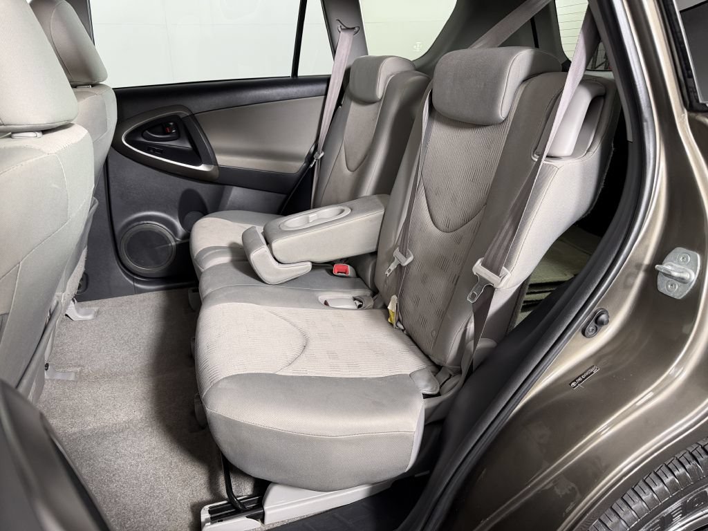 Used 2010 Toyota RAV4 4WD w/ Base L4 Extra Value Pkg image 19