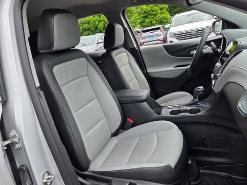Used 2019 Chevrolet Equinox Premier image 18