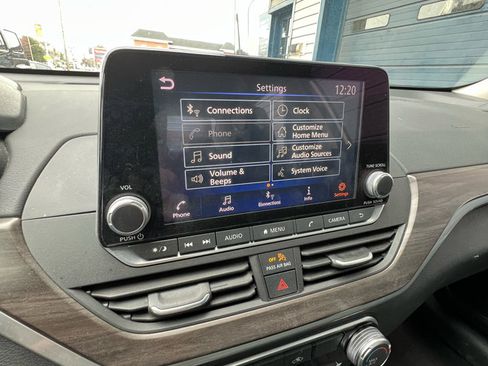 Used 2023 Nissan Altima 2.5 SV image 22