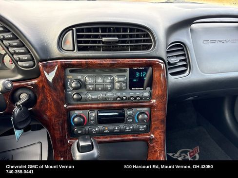 Used 2002 Chevrolet Corvette Coupe w/ Preferred Equipment Group2 image 20