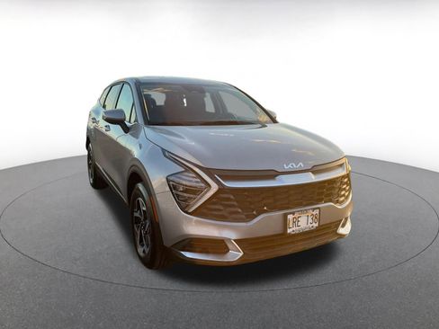 Used 2025 Kia Sportage LX image 1