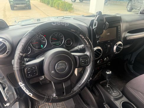 Used 2014 Jeep Wrangler Sahara w/ Mopar Chrome Edition Group AWD/4WD image 3
