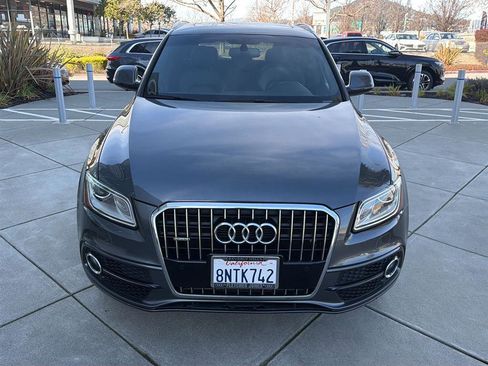 Used 2017 Audi Q5 2.0T Premium Plus w/ Technology Package image 3