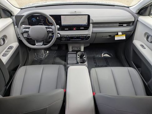 New 2026 Hyundai Ioniq 5 SEL RWD image 17