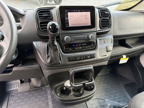 Used 2025 RAM ProMaster 2500 image 28