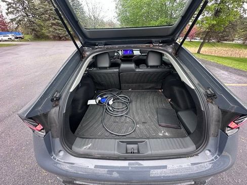 Used 2023 Toyota Prius Prime FWD image 10