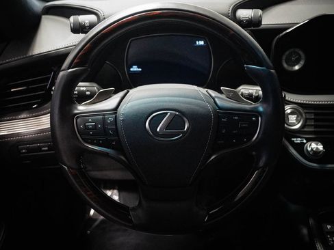 Used 2023 Lexus LS 500 LS 500 w/ Luxury Package image 16