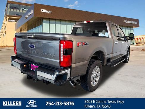 Used 2023 Ford F250 Lariat w/ Chrome Package AWD/4WD image 8