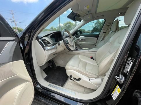 Used 2016 Volvo XC90 T6 Momentum AWD/4WD image 5