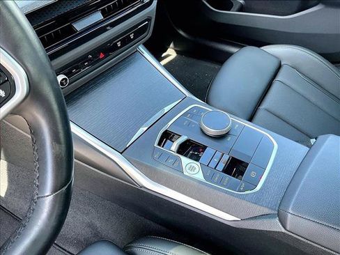 Used 2025 BMW 330i Sedan w/ M Sport Package RWD image 15