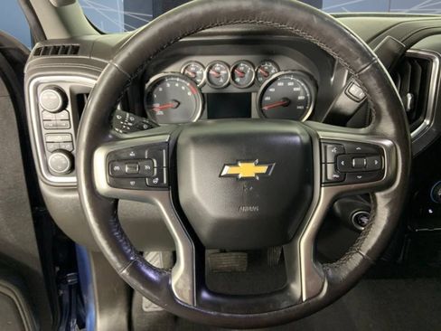 Used 2021 Chevrolet Silverado 1500 LT w/ Z71 Off-Road Package AWD/4WD image 28
