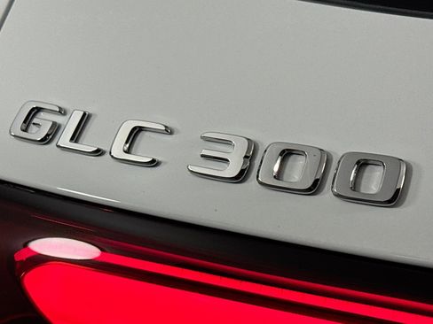 New 2026 Mercedes-Benz GLC 300 image 8