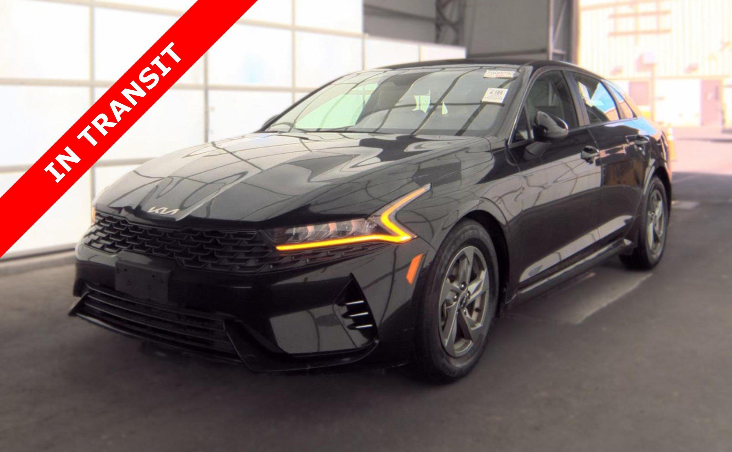 Used 2022 Kia K5 LXS FWD image 1
