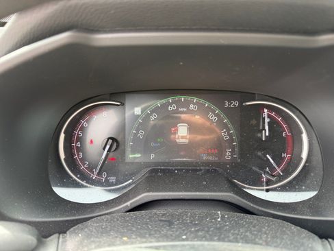 Used 2023 Toyota RAV4 LE FWD image 10