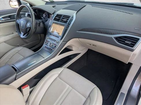 Used 2019 Lincoln MKZ Reserve image 20