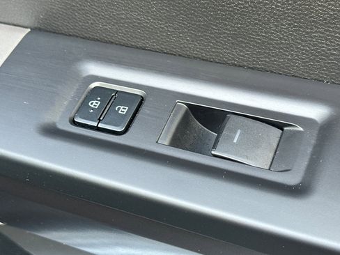 Used 2022 Toyota Tundra SR5 image 20