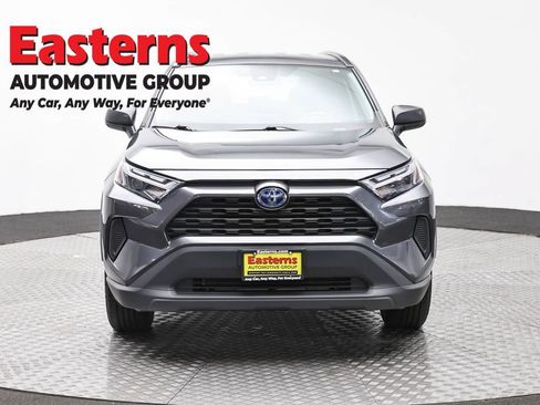 Used 2023 Toyota RAV4 LE AWD/4WD image 2