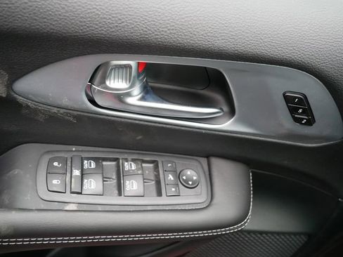 New 2026 Chrysler Pacifica Limited w/ Trailer Tow Group image 20