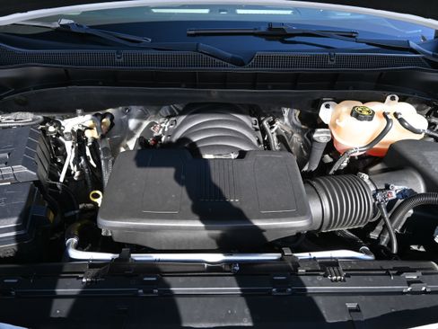 Used 2023 Chevrolet Tahoe Z71 w/ Z71 Off-Road Package image 35