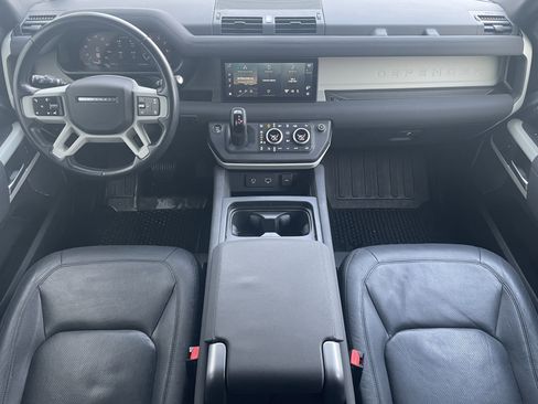 Used 2023 Land Rover Defender 110 S image 16