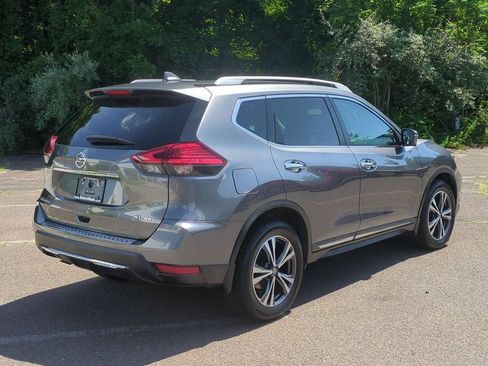 Used 2017 Nissan Rogue SL w/ SL Premium Package AWD/4WD image 4