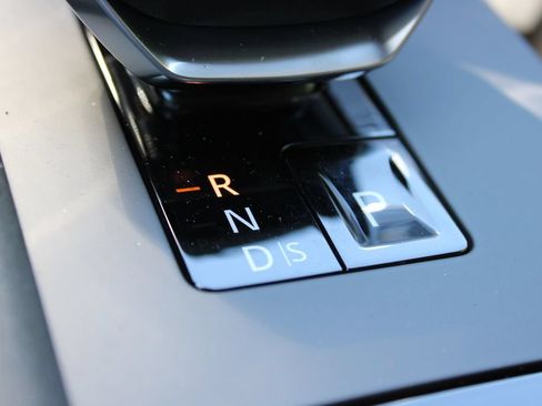 New 2026 Land Rover Discovery Dynamic SE AWD/4WD image 13