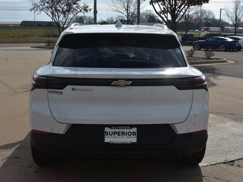 Used 2026 Chevrolet Equinox EV LT image 6