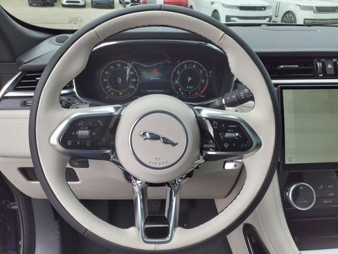 Certified 2026 Jaguar F-PACE R-Dynamic S image 14