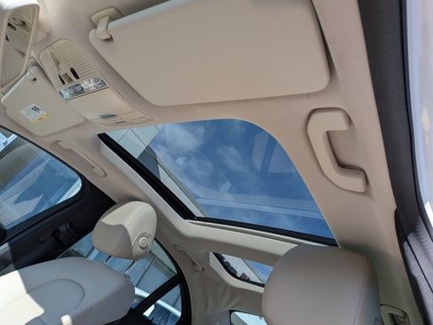 Used 2016 Mercedes-Benz C 300 C 300 image 17