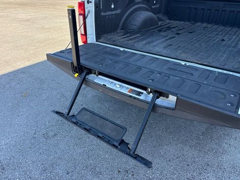 Used 2020 Ford F250 Lariat w/ Lariat Ultimate Package AWD/4WD image 31