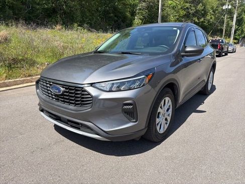 Used 2024 Ford Escape Active w/ Cold Weather Package image 3