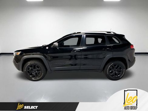 Used 2021 Jeep Cherokee Trailhawk w/ Sun, Sound & Nav Group AWD/4WD image 11
